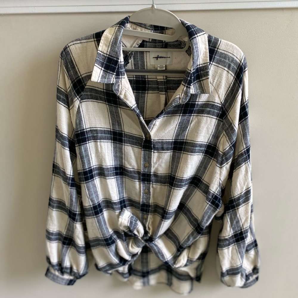 American eagle flannel button down with cute tie up in front!